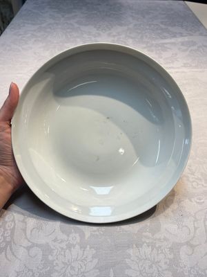 A Chinese famille rose covered 'Dragon' bowl and a teapot, Guangxu and Wang Yongshun 汪永順 mark, 19/20th C. — foto 7