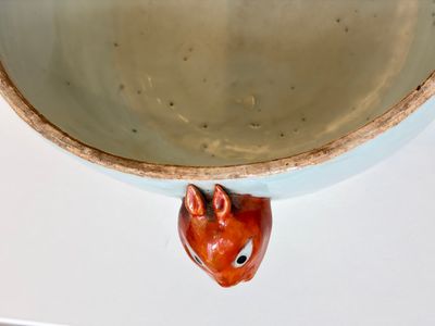 A Chinese famille rose covered 'Goats' tureen and a blue and white 'Floral' dish, Kangxi/Qianlong — 照片 29