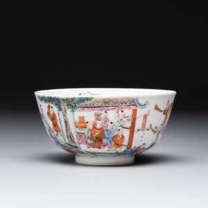 A Chinese famille rose covered jar, a 'playing boys' bowl and a 'poem' cup, Jiaqing mark, 19th C. — photo 3