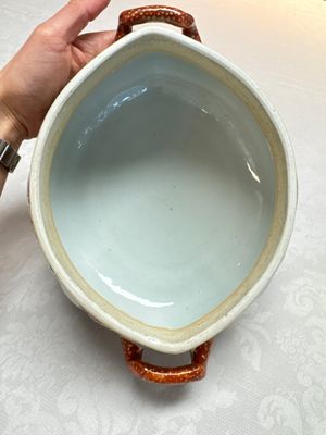 A Chinese famille rose covered tureen and stand with floral design, Qianlong — photo 12