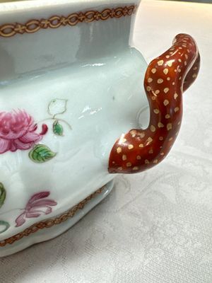 A Chinese famille rose covered tureen and stand with floral design, Qianlong — photo 15