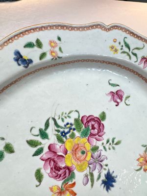 A Chinese famille rose covered tureen and stand with floral design, Qianlong — photo 23