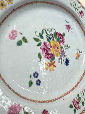 A Chinese famille rose covered tureen and stand with floral design, Qianlong — photo 26