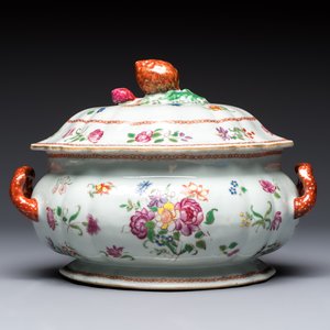 A Chinese famille rose covered tureen and stand with floral design, Qianlong — photo 8