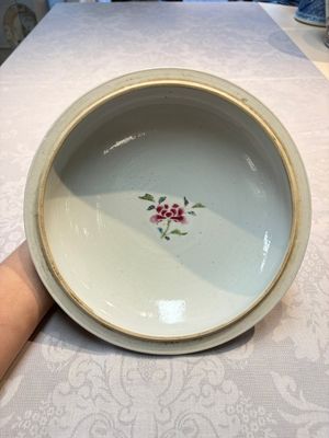 A Chinese famille rose ‘Crane in a Garden’ tureen and cover, Qianlong — photo 16