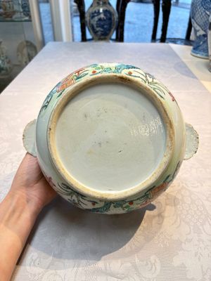 A Chinese famille rose ‘Crane in a Garden’ tureen and cover, Qianlong — photo 9