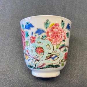 A Chinese famille rose cup and saucer with a bird on a blossoming branch, Yongzheng — photo 14