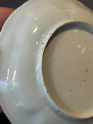A Chinese famille rose cup and saucer with figures and animals, Yongzheng — foto 14
