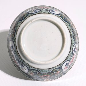 A Chinese famille rose cup and saucer with floral design, Yongzheng — 照片 7