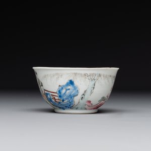 A Chinese famille rose cup and saucer with music making ladies, Yongzheng/Qianlong — photo 5