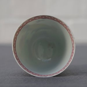 A Chinese famille rose cup and saucer with roosters, Yongzheng — photo 12