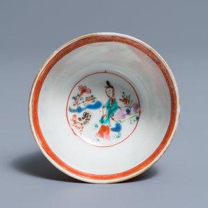A Chinese famille rose cup and saucer, Yongzheng — photo 7
