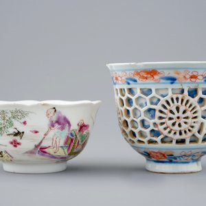 A Chinese famille rose cup, Yongzheng and an Imari-style double walled cup, Kangxi — 照片 2