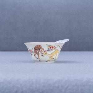 A Chinese famille rose 'deer' cup and saucer, Yongzheng — 照片 13