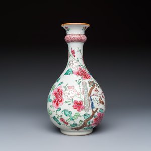A Chinese famille rose 'Deer Scroll and Flowers' vase — 照片 5