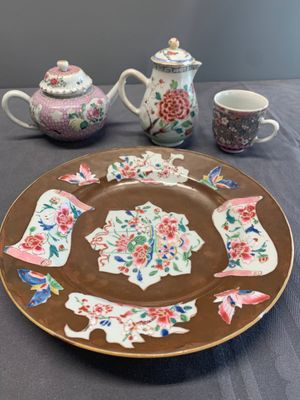 A Chinese famille rose dish, a teapot, a milk jug and a cup, Yongzheng/Qianlong — photo 1