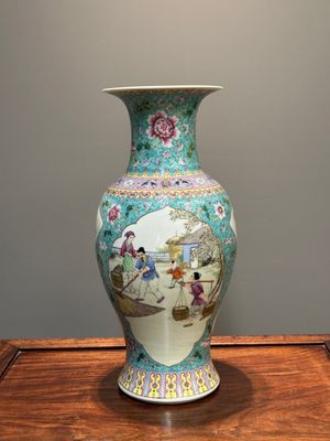 A Chinese famille rose dish with figural design and a 'rice production' vase, Qianlong mark, 20th C. — 照片 11