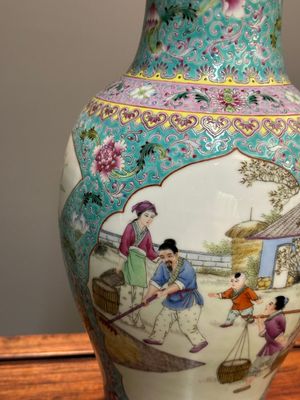 A Chinese famille rose dish with figural design and a 'rice production' vase, Qianlong mark, 20th C. — 照片 15
