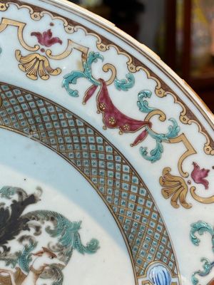 A Chinese famille rose dish with the arms of Bistrate and Prolli for the Belgian market, Qianlong — photo 7