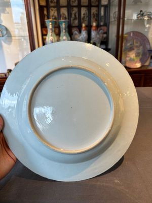 A Chinese famille rose dish with the arms of Bistrate and Prolli for the Belgian market, Qianlong — photo 10