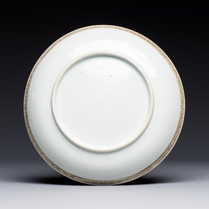A Chinese famille rose 'Doctor's Visit' plate after Cornelis Pronk, Qianlong — photo 2