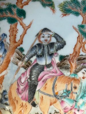 A Chinese famille rose 'Don Quixote' cup and saucer, 18/19th C. — photo 3