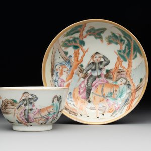 A Chinese famille rose 'Don Quixote' cup and saucer, 18/19th C. — photo 1