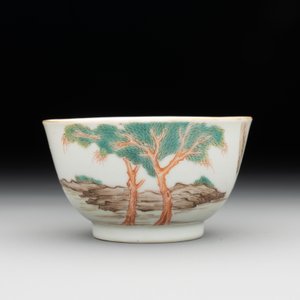 A Chinese famille rose 'Don Quixote' cup and saucer, 18/19th C. — photo 6