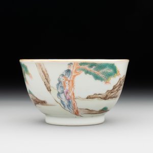 A Chinese famille rose 'Don Quixote' cup and saucer, 18/19th C. — photo 7