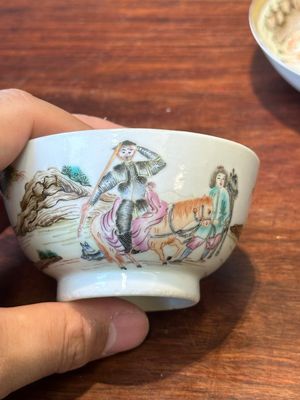 A Chinese famille rose 'Don Quixote' cup and saucer, 18/19th C. — 照片 9