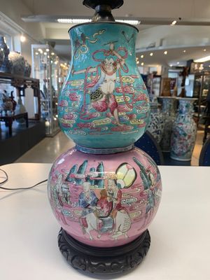 A Chinese famille rose double gourd 'Eight Immortals' vase mounted as a lamp, 19th C. — photo 5