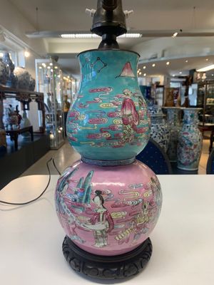 A Chinese famille rose double gourd 'Eight Immortals' vase mounted as a lamp, 19th C. — photo 6