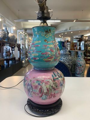 A Chinese famille rose double gourd 'Eight Immortals' vase mounted as a lamp, 19th C. — photo 8