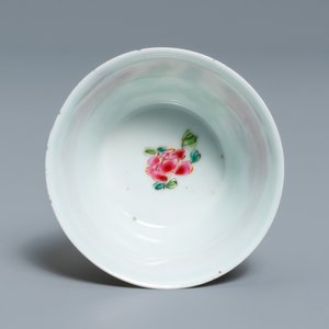 A Chinese famille rose 'double-headed eagle' cup and saucer for the Spanish or Mexican market, Yongzheng/Qianlong — photo 8