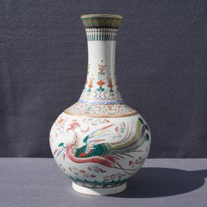 A Chinese famille rose 'dragon and phoenix' bottle vase, Guangxu mark and of the period — 照片 8