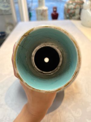 A Chinese famille rose 'Dragon and Phoenix' 'Tianqiuping' vase, 19/20th C. — foto 9