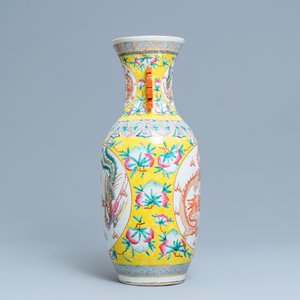 A Chinese famille rose 'dragon and phoenix' vase, 19th C. — 照片 4