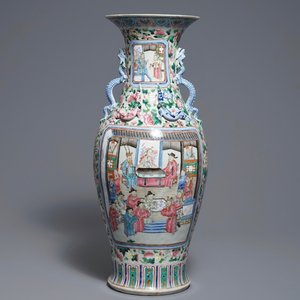 A Chinese famille rose dragon-handle vase, 19th C. — 照片 1