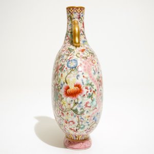 A Chinese famille rose "dragon" moonflask, 20th C. — 照片 2