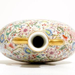 A Chinese famille rose "dragon" moonflask, 20th C. — 照片 6