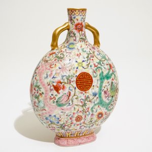 A Chinese famille rose "dragon" moonflask, 20th C. — 照片 7