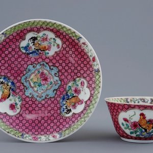 A Chinese famille rose eggshell cup and saucer with a rooster, Yongzheng, 1723-1735 — 照片 1
