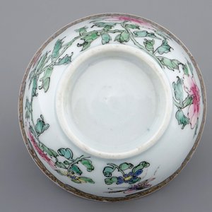 A Chinese famille rose eggshell cup and saucer with butterflies among flowers, Yongzheng, 1723-1735 — photo 9