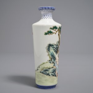 A Chinese famille rose eggshell rouleau vase, Qianlong mark, 20th C. — 照片 2