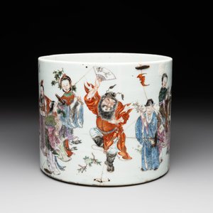 A Chinese famille rose 'Eight Immortals' brush pot, 19th C. — photo 2