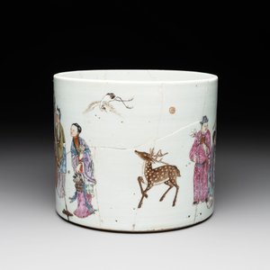 A Chinese famille rose 'Eight Immortals' brush pot, 19th C. — photo 4