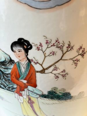 A Chinese famille rose 'Eight Immortals' dish and an 'Elegant Beauties' vase, Qianlong and Jingdezhen 景德鎮 mark, 20th C. — photo 18