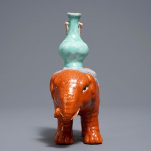 A Chinese famille rose elephant joss stick holder, 19th C. — photo 3
