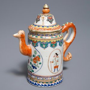 A Chinese famille rose 'European subject' coffee pot, Yongzheng — 照片 7