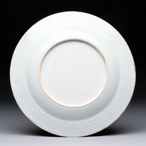 A Chinese famille rose 'European subject' plate, Qianlong, ca. 1760 — photo 2